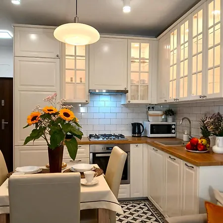 Downtown Elegant & Sunny Near Metro Station * Varsovie
