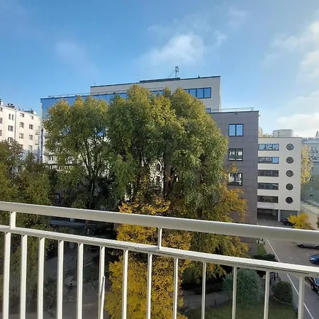 Downtown Elegant & Sunny Near Metro Station * Warszawa