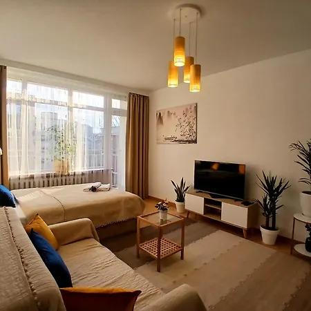 Apartment Downtown Elegant & Sunny Near Metro Station Warsaw