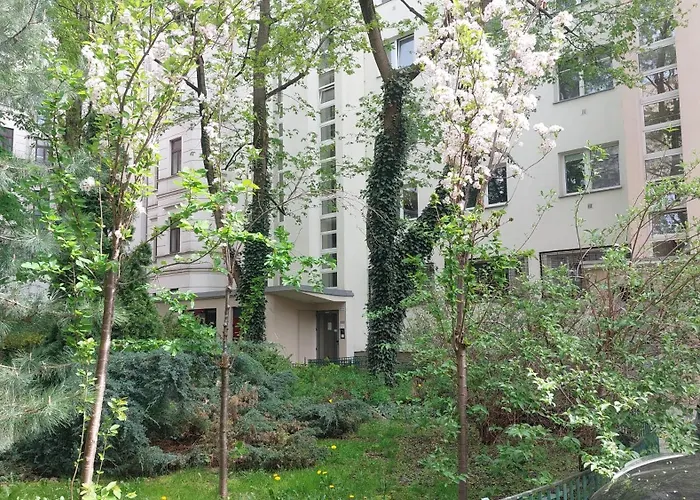 Downtown Elegant & Sunny Near Metro Station Warszawa