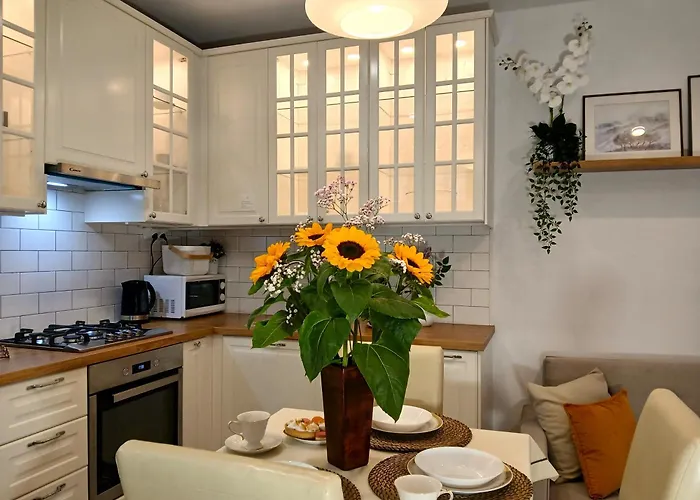 Apartament Downtown Elegant & Sunny Near Metro Station *