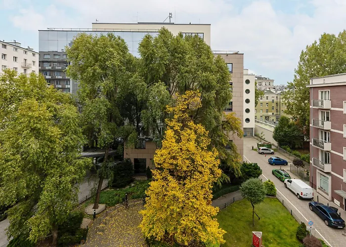 Downtown Elegant & Sunny Near Metro Station Apartament *